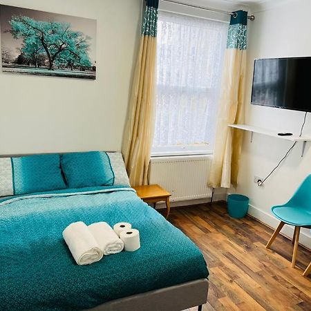 Woodgreen House Hotel ลอนดอน ภายนอก รูปภาพ